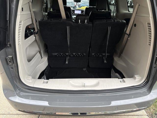 2023 Chrysler Pacifica Touring L FWD