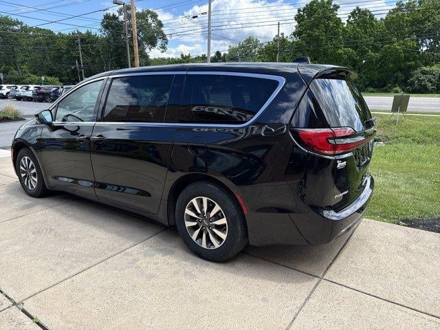 2023 Chrysler Pacifica Hybrid Touring L FWD