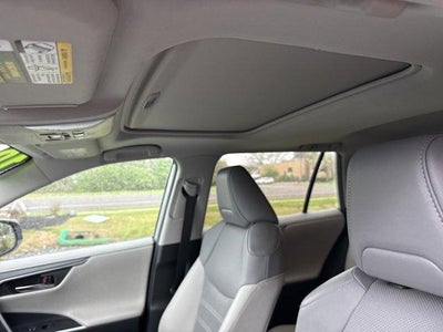2019 Toyota RAV4 Hybrid Limited AWD (Natl)