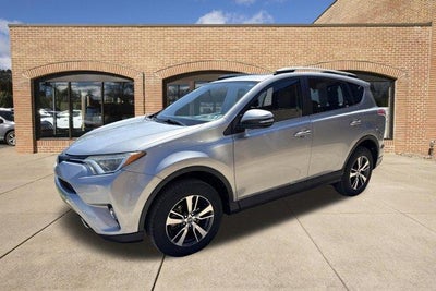 2016 Toyota RAV4 FWD 4dr XLE (GS)