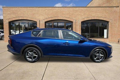 2025 Kia K4 LXS FWD