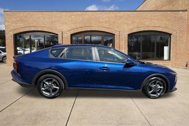 2025 Kia K4 LXS FWD