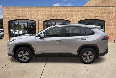 2024 Toyota RAV4 Hybrid XLE AWD (Natl)