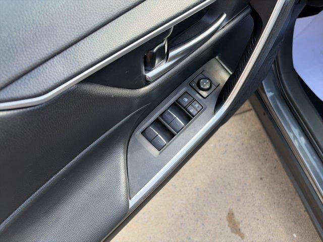 2025 Toyota RAV4 Hybrid XLE AWD (Natl)