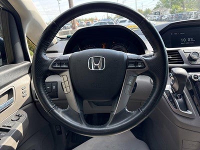 2014 Honda Odyssey Touring with DVD Rear Entertainment System and Navigation