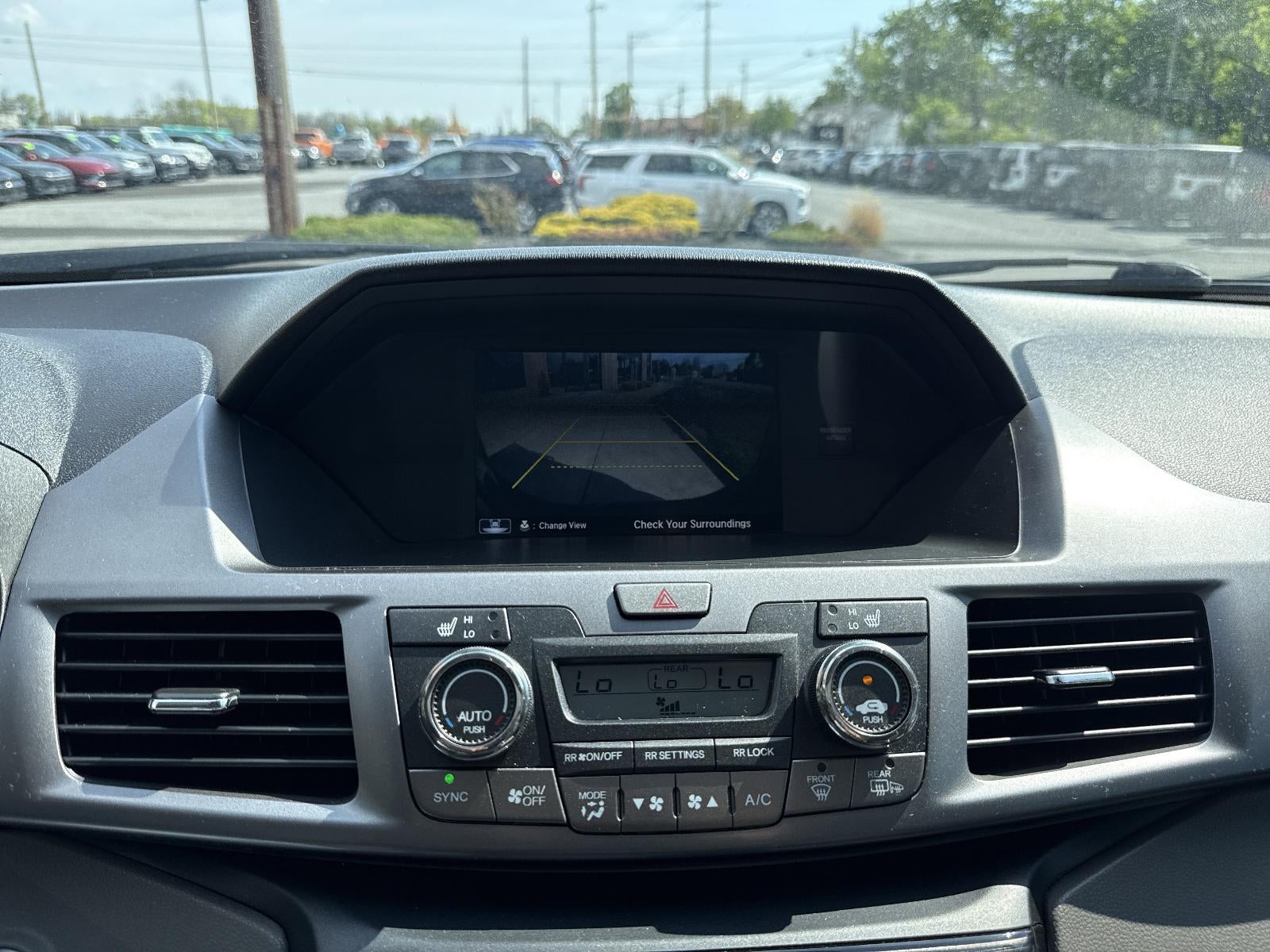2014 Honda Odyssey Touring with DVD Rear Entertainment System and Navigation