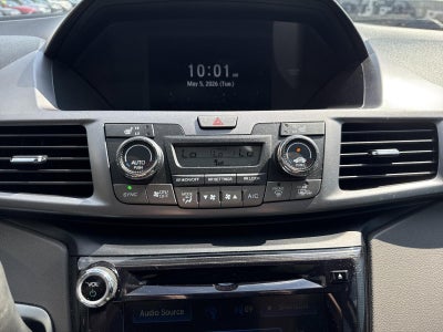 2014 Honda Odyssey Touring with DVD Rear Entertainment System and Navigation