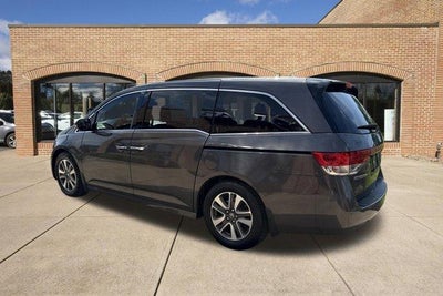 2014 Honda Odyssey Touring with DVD Rear Entertainment System and Navigation