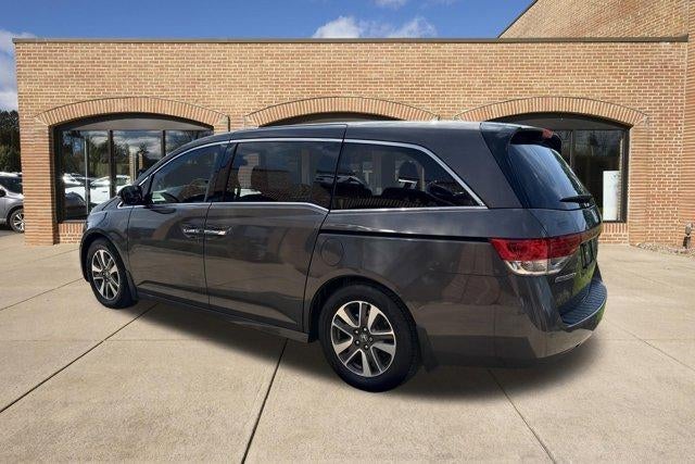 2014 Honda Odyssey Touring with DVD Rear Entertainment System and Navigation