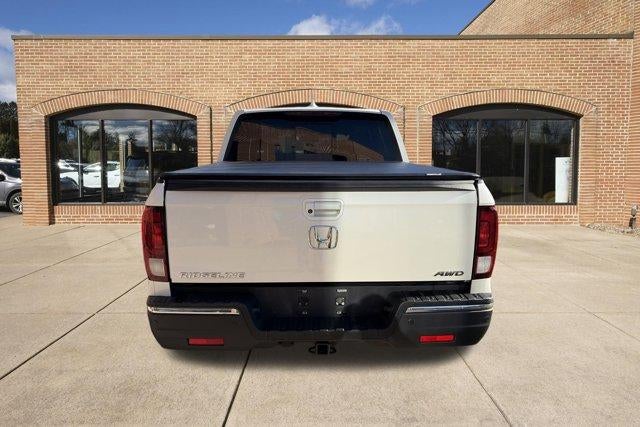 2017 Honda Ridgeline RTL-E 4x4 Crew Cab 5.3' Bed