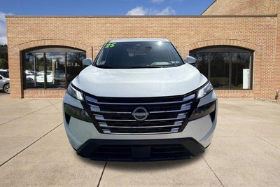 2025 Nissan Rogue AWD SV