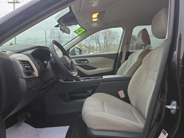 2025 Nissan Rogue AWD SV