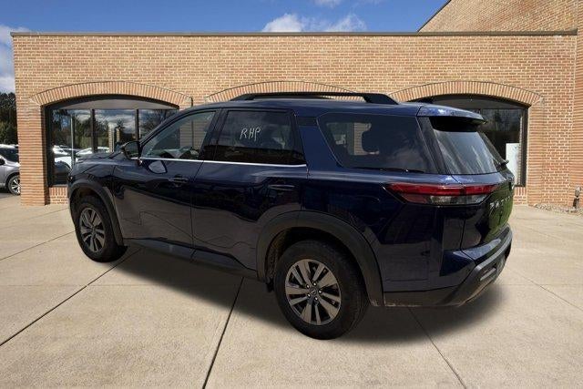 2025 Nissan Pathfinder SV 4WD