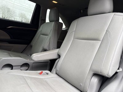 2016 Toyota Highlander AWD 4dr V6 Limited (Natl)