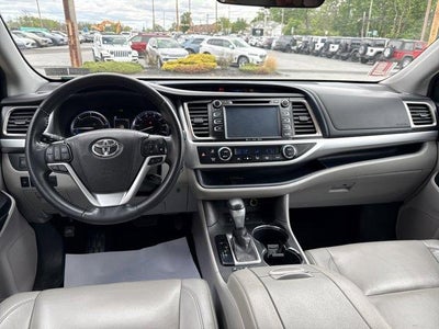 2019 Toyota Highlander Hybrid XLE V6 AWD (Natl)