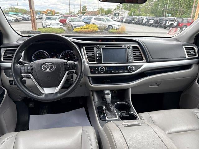 2019 Toyota Highlander Hybrid XLE V6 AWD (Natl)