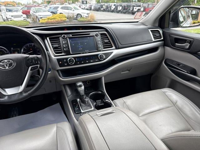 2019 Toyota Highlander Hybrid XLE V6 AWD (Natl)