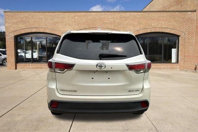 2016 Toyota Highlander AWD 4dr V6 XLE (Natl)