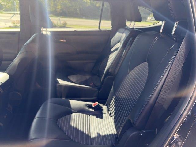 2025 Toyota Highlander XSE AWD (Natl)