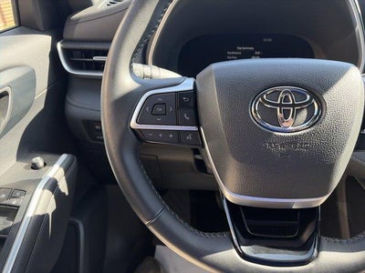 2025 Toyota Highlander XSE AWD (Natl)