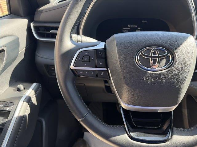 2025 Toyota Highlander XSE AWD (Natl)