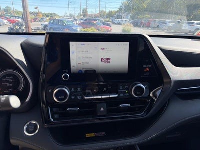 2025 Toyota Highlander XSE AWD (Natl)