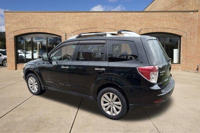 2011 Subaru Forester 2.5X Touring with Navigation