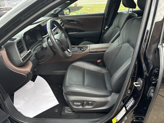 2024 Toyota Crown Limited AWD (Natl)