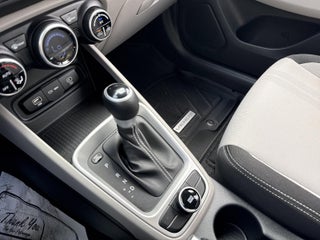 2025 Hyundai VENUE SEL IVT