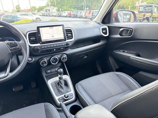 2024 Hyundai VENUE Limited IVT
