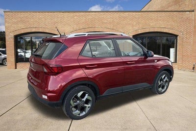 2024 Hyundai VENUE Limited IVT