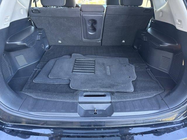 2016 Nissan Rogue AWD 4dr SV