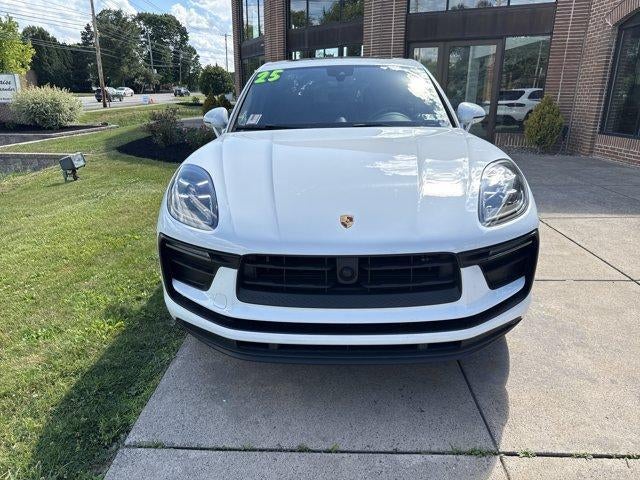 2025 Porsche Macan AWD