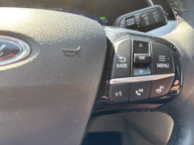 2022 Ford Escape Titanium Hybrid AWD