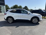 2022 Ford Escape Titanium Hybrid AWD