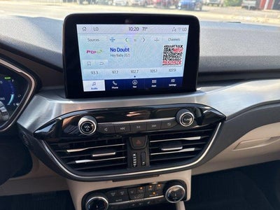 2022 Ford Escape Titanium Hybrid AWD