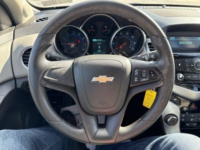 2016 Chevrolet Cruze Limited Sedan LS (Automatic)