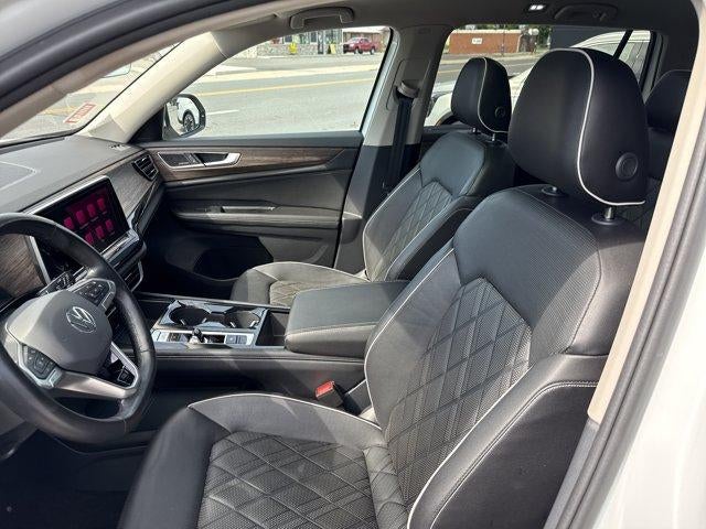 2024 Volkswagen Atlas 2.0T SEL Premium R-Line 4MOTION