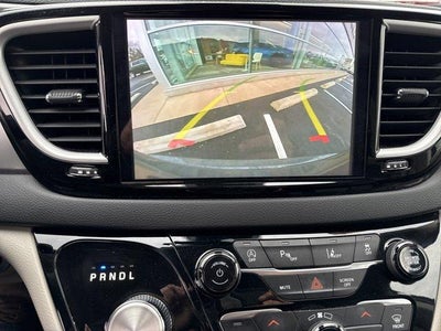 2023 Chrysler Pacifica Touring L FWD