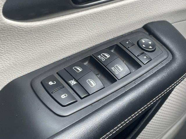 2024 Chrysler Pacifica Touring L FWD