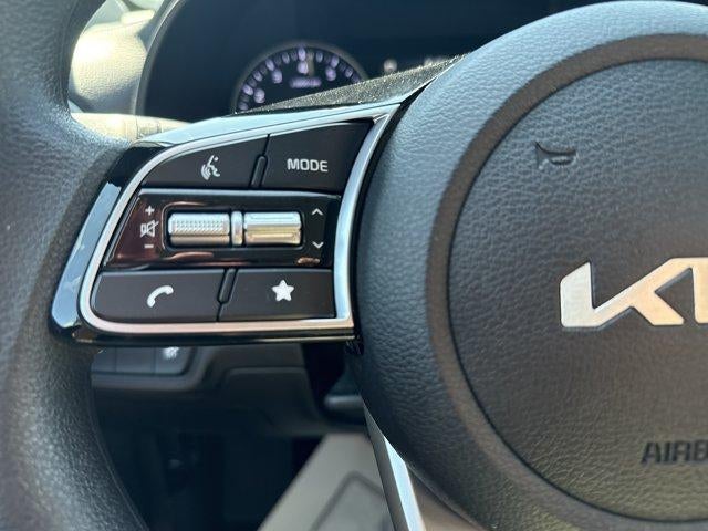 2024 Kia Forte LXS IVT