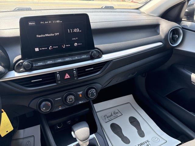 2024 Kia Forte LXS IVT