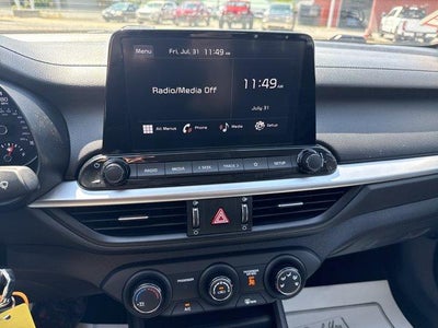 2024 Kia Forte LXS IVT