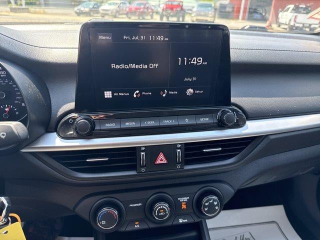 2024 Kia Forte LXS IVT
