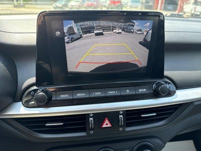 2024 Kia Forte LXS IVT