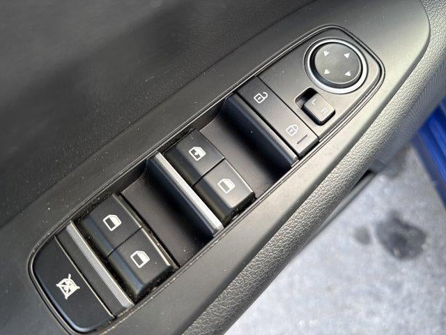 2023 Kia Forte LXS IVT