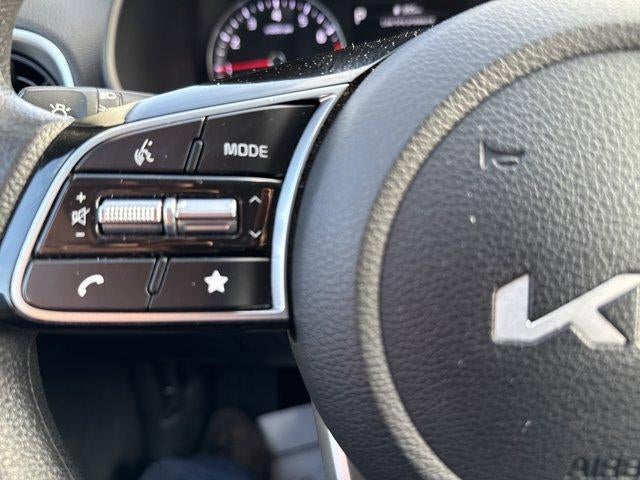 2023 Kia Forte LXS IVT