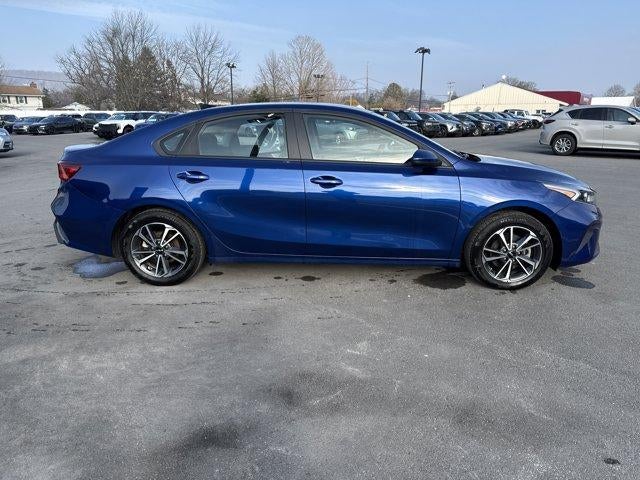 2023 Kia Forte LXS IVT