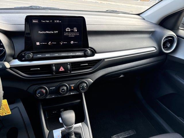 2023 Kia Forte LXS IVT