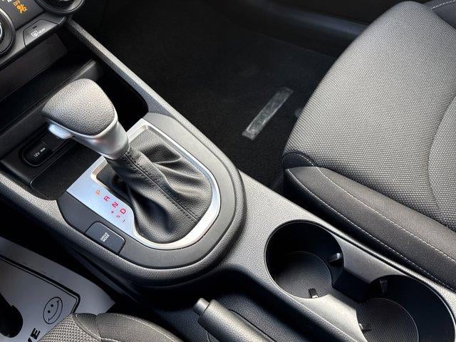 2023 Kia Forte LXS IVT